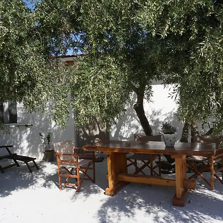 Melanouri Apartments, Samson & Minos Apartment