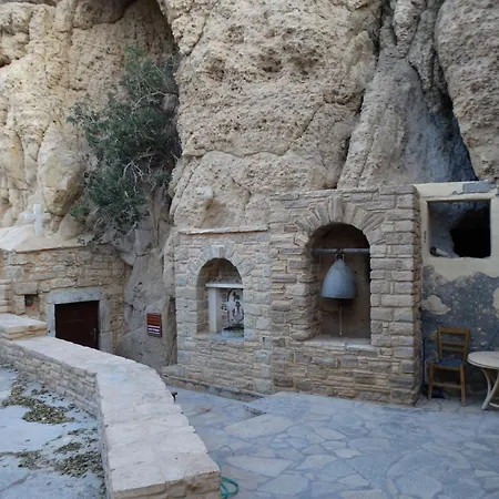 Melanouri Apartments, Samson & Minos Apartment